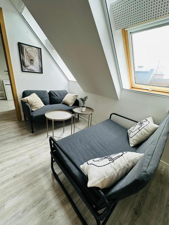 Palace Quarter 1 Peaceful Modern Central Top Floor Apartment Будапеща Екстериор снимка