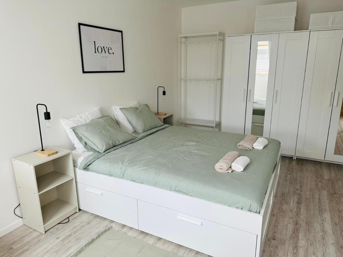 Palace Quarter 1 Peaceful Modern Central Top Floor Apartment Будапеща Екстериор снимка