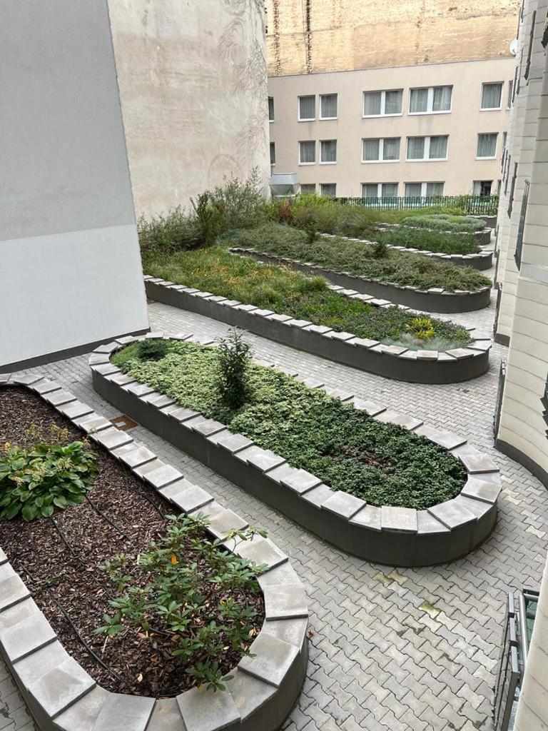 Palace Quarter 1 Peaceful Modern Central Top Floor Apartment Будапеща Екстериор снимка